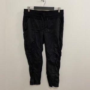 Like New Lululemon Dance Studio Cropped Pants